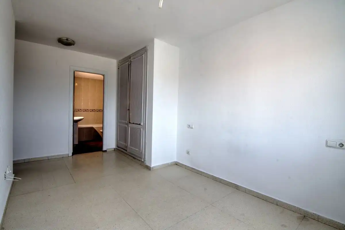 Piso en venta en Alicante / Alacant con Calefacción y Piscina