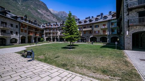 Oportunidad de Inversión en Benasque Local Comercial en Excelente Ubicación