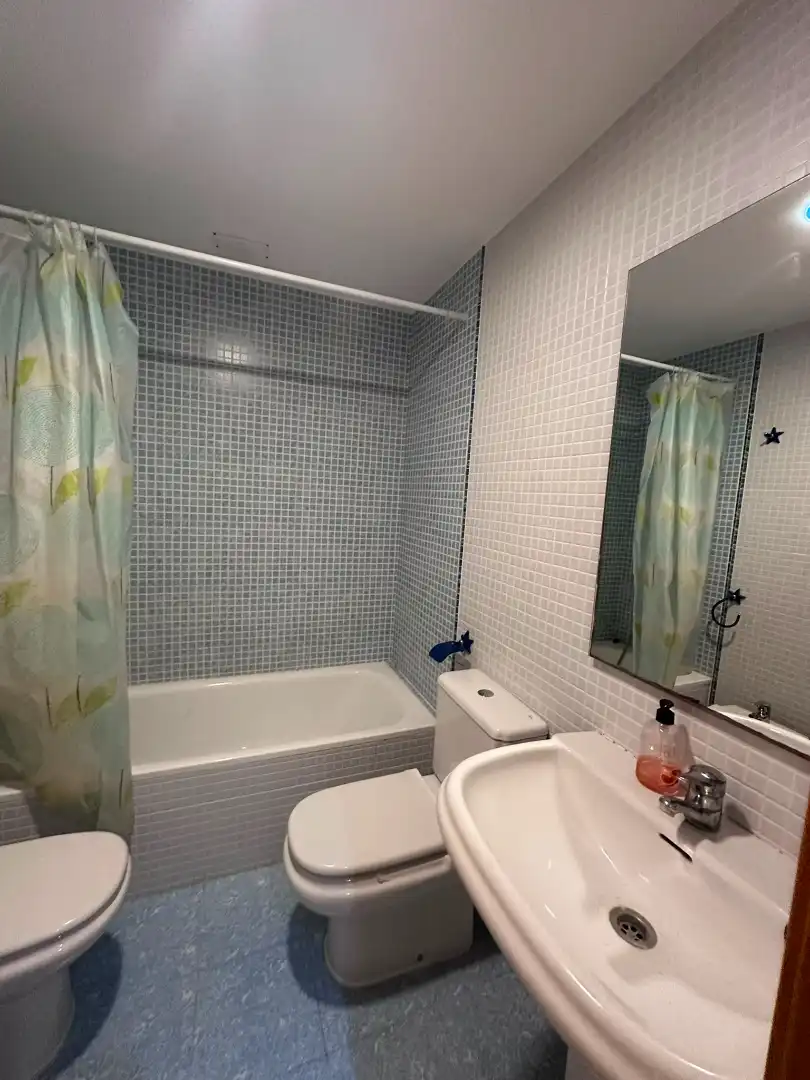 Bathroom of Flat for rent in Vila-real  with Air Conditioner, Heating and Furnished