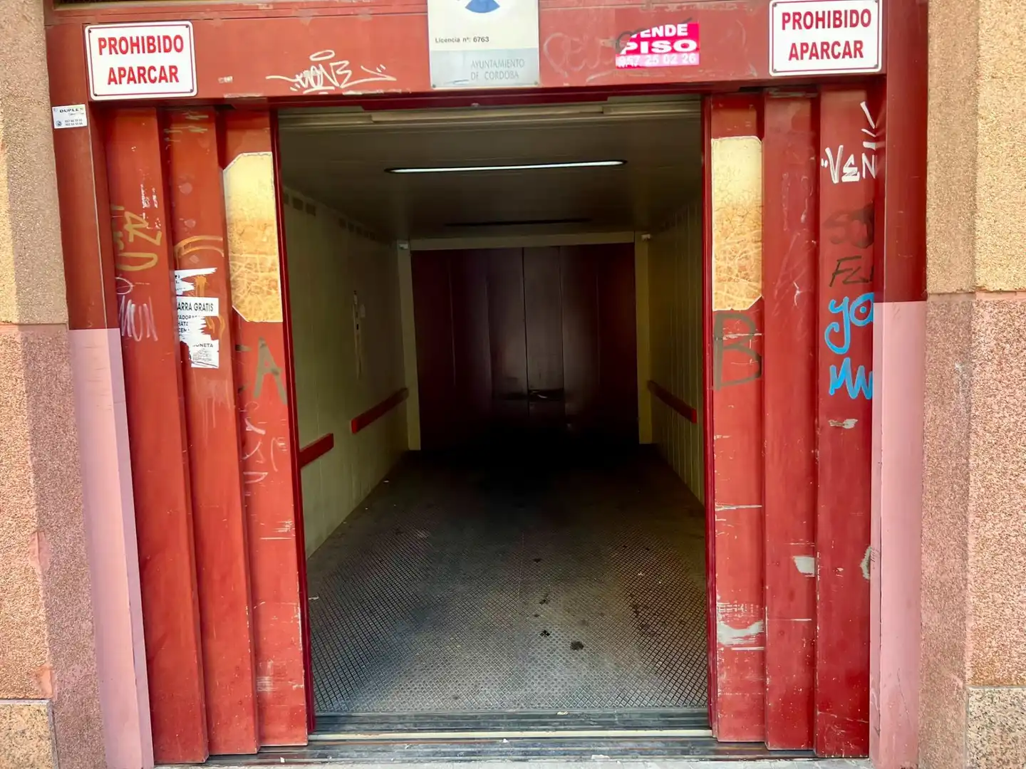 Individual for sale in Levante