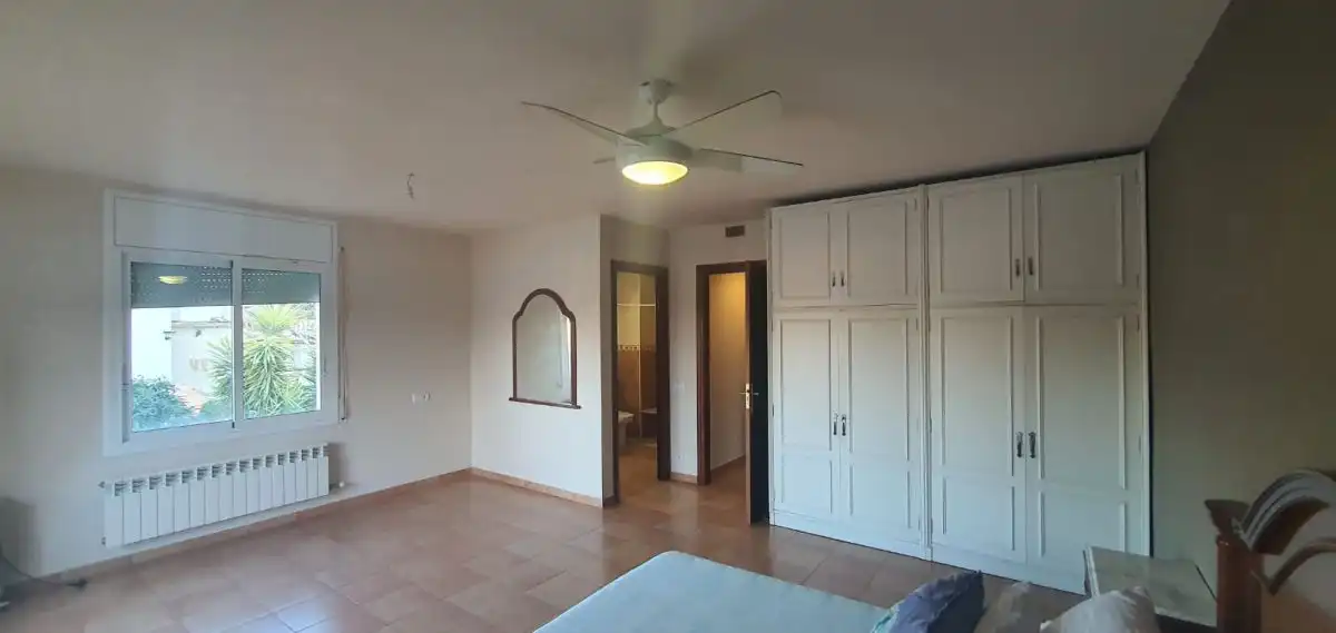 Habitación de Casa o chalet en venta en Els Pallaresos con Aire acondicionado, Calefacción y Jardín privado
