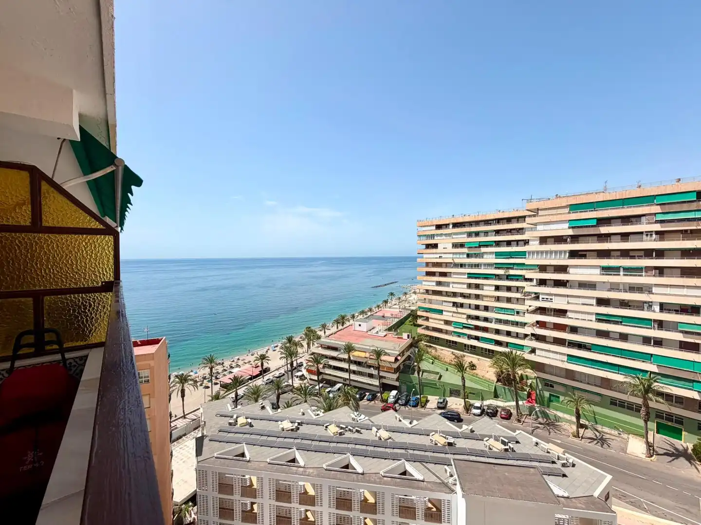 Vista exterior de Pis en venda en Roquetas de Mar amb Aire condicionat, Terrassa i Moblat
