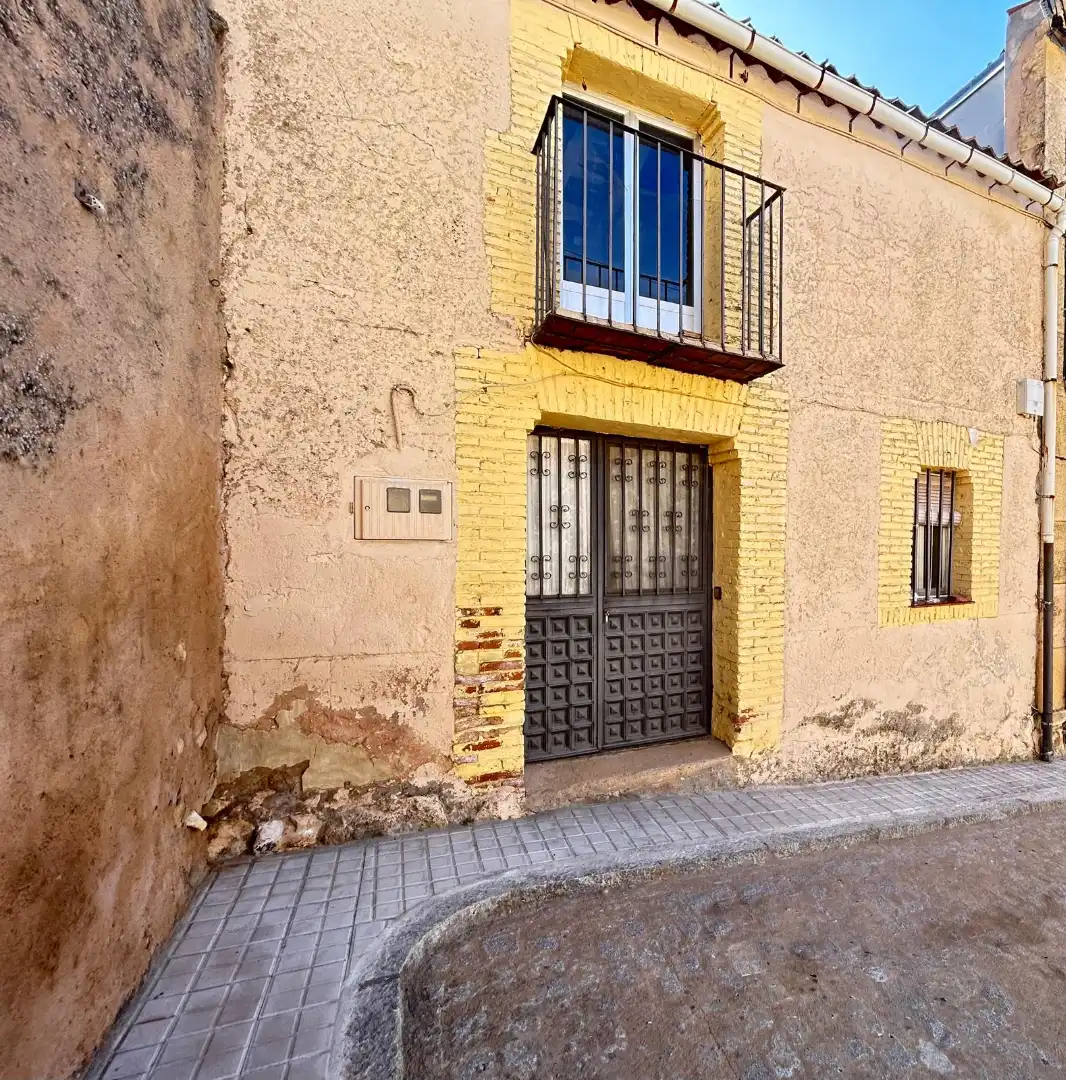 Exterior view of Country homes for sale in Valleruela de Pedraza  with Private garden, Storage room and Balcony