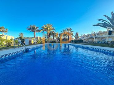 Appartement compact avec piscine à vendre à Vera Playa Naturista