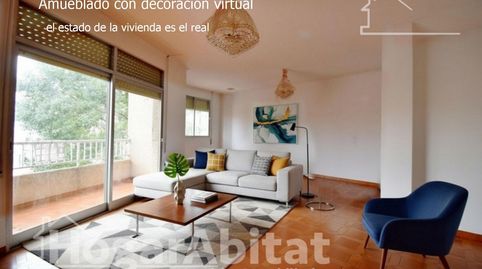 OPORTUNIDAD PARA INVERSORES! GRAN EDIFICIO CON DOS VIVIENDAS INDEPENDIENTES, DOS TERRAZAS Y PARCELA, imagen 2