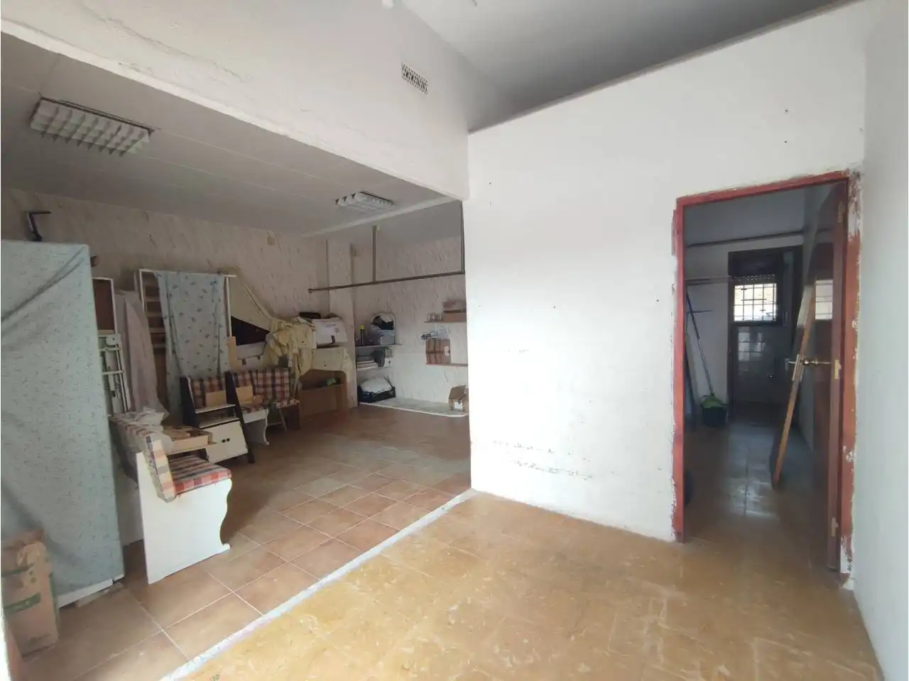 Gewerbefläche zum Verkauf in Avenida Sant Llorenç, imagen 2