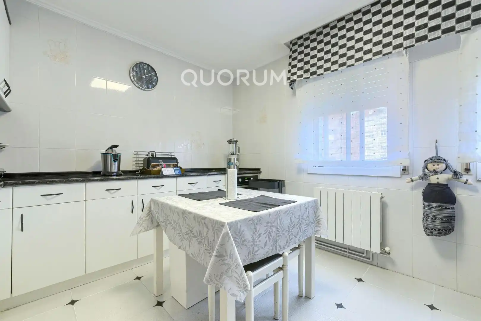 Cocina de Piso en venta en Basauri  con Calefacción, Terraza y Balcón