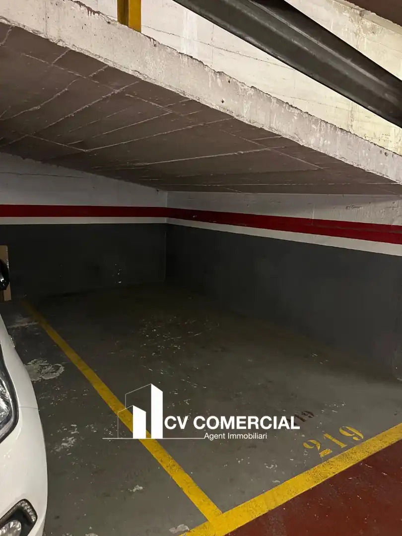 Einzelparkplatz mit Aufzug zur Miete in Carrer del Doctor Ferran, imagen 4