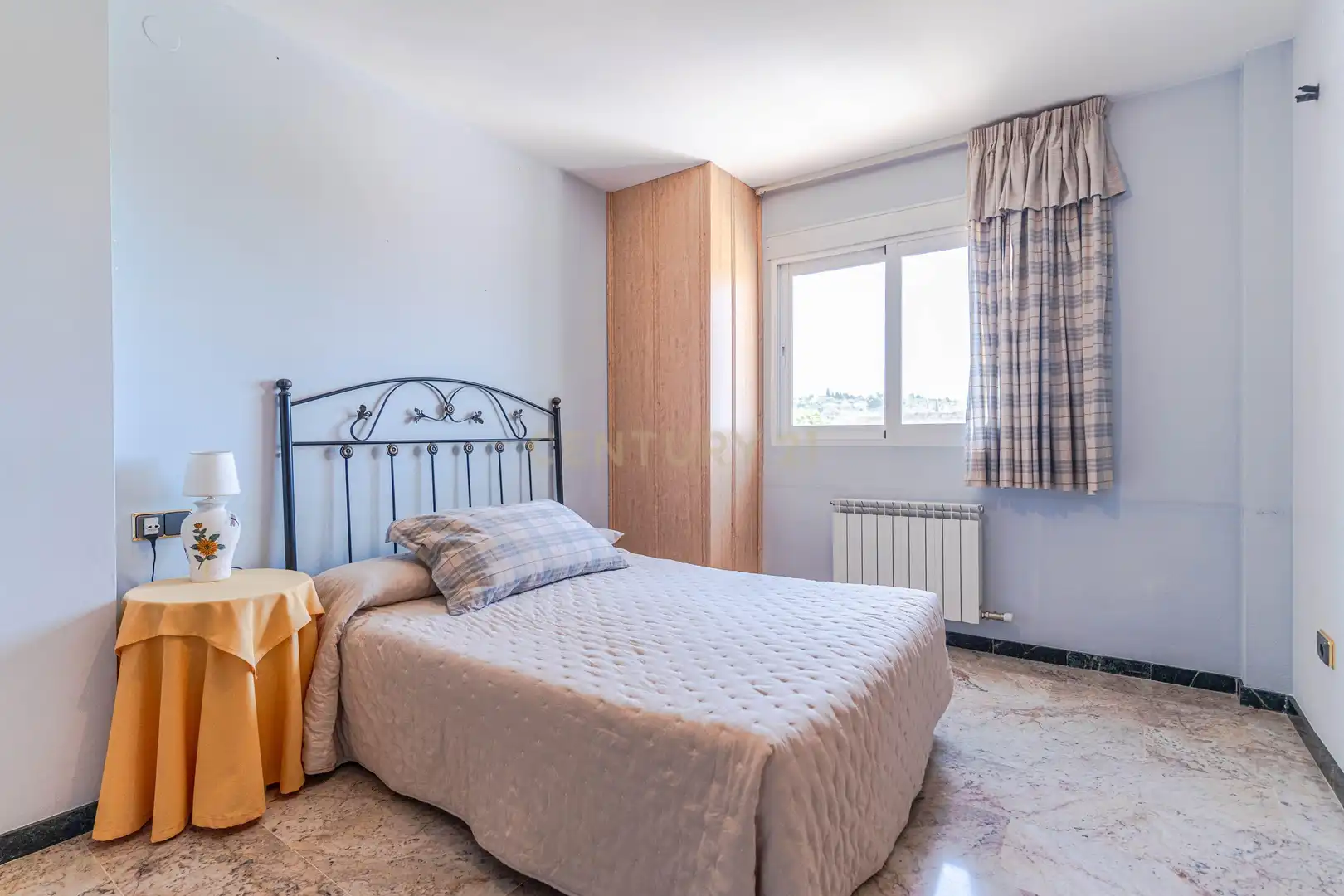 Dormitori de Casa o xalet en venda en Alfacar amb Jardí privat i Piscina