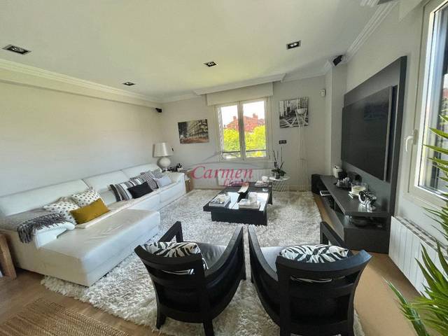 Dúplex en Venta en Neguri