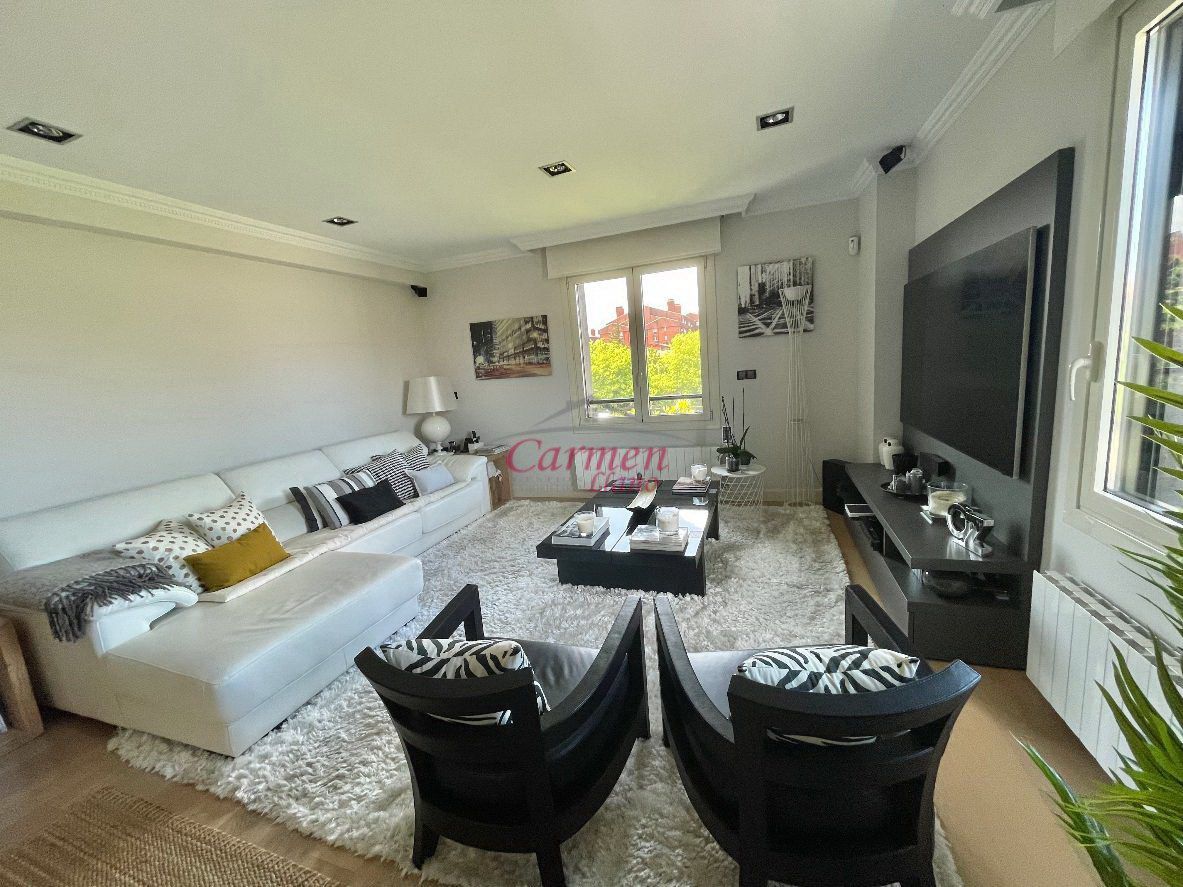 Living room of Duplex for sale in Getxo   with Storage room, Internet and Community pool