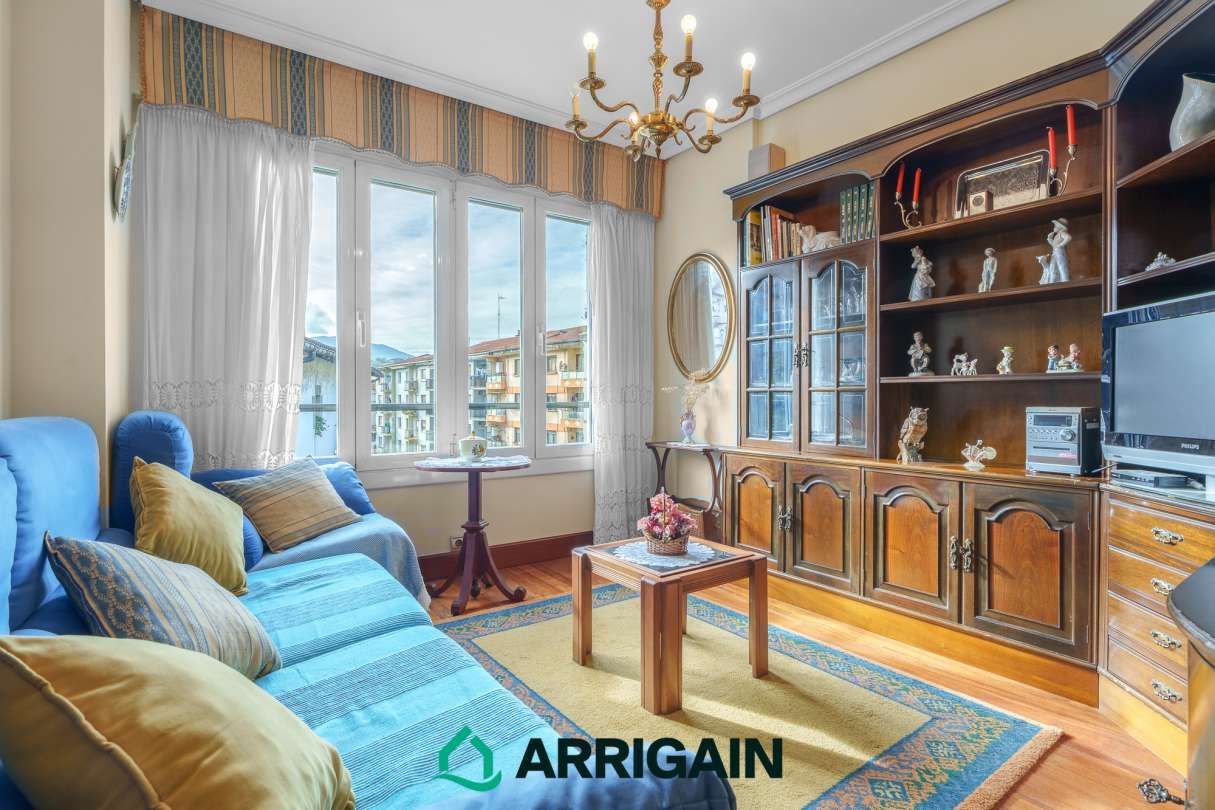 Living room of Flat for sale in Andoain  with Air Conditioner, Heating and Terrace