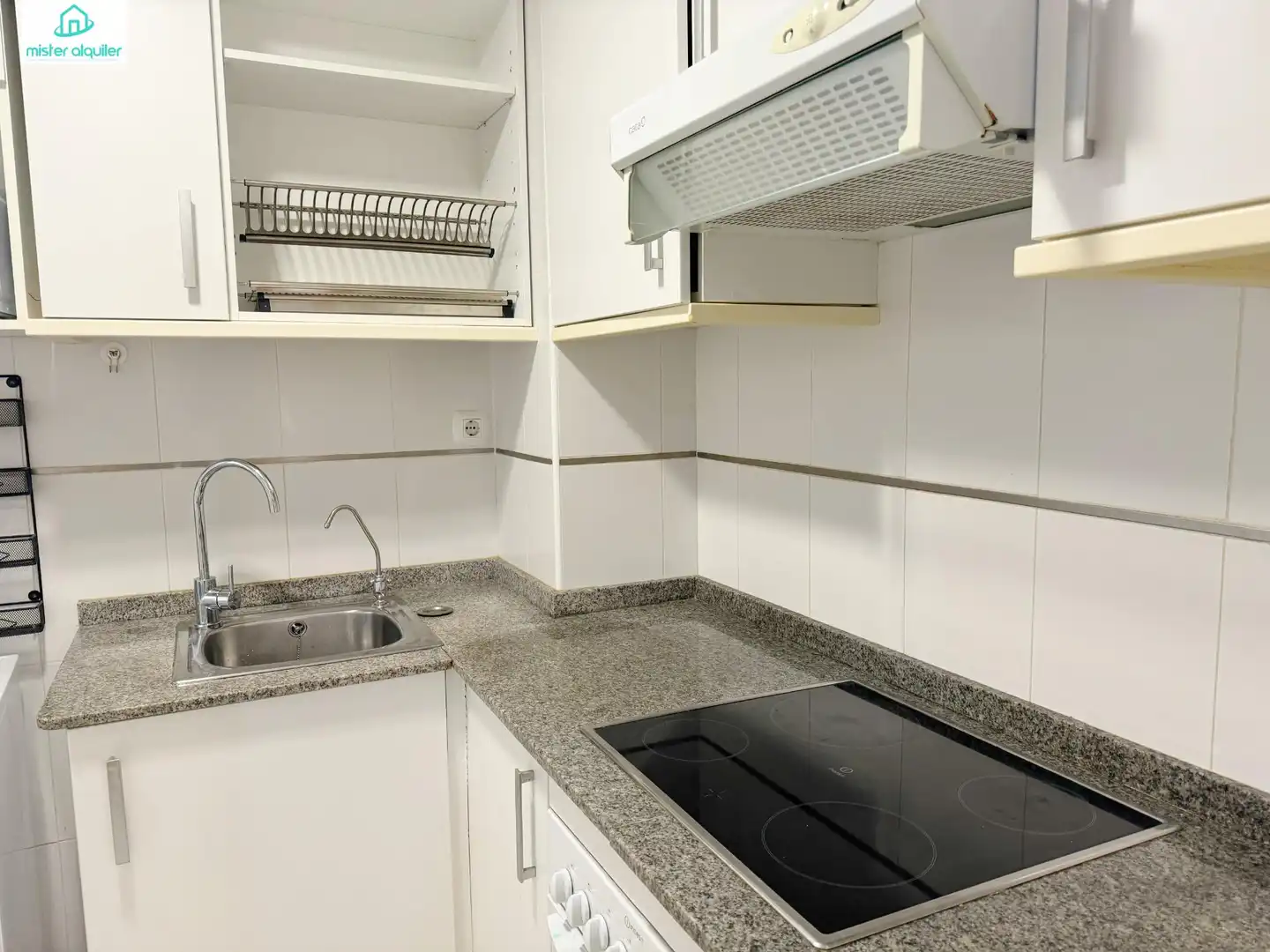 Kitchen of Apartments for rent in El Campello  with Air Conditioner, Private garden and Terrace
