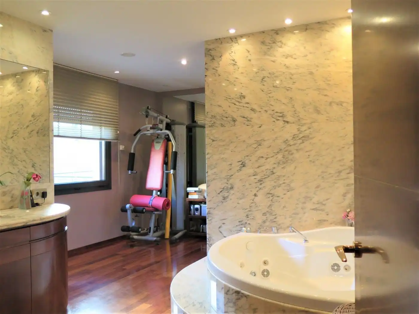 Bathroom of Houses for sale in L'Escala  with Air Conditioner, Heating and Private garden