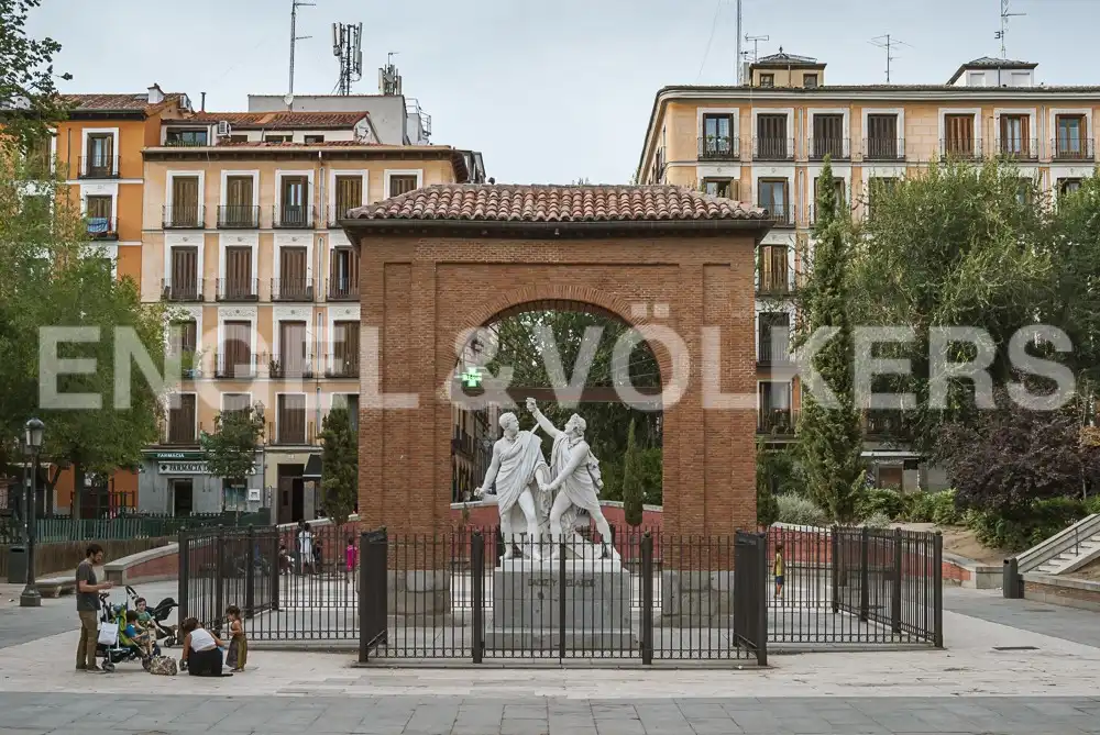 Piso en venta en Universidad - Malasaña