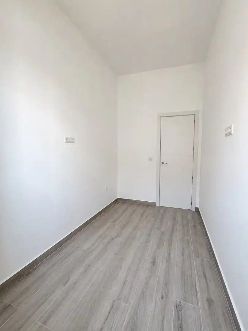 Piso en venta en Madrid con Calefacción y Horno
