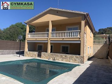 Casa con piscina en venta en Lloret Residencial - Montlloret