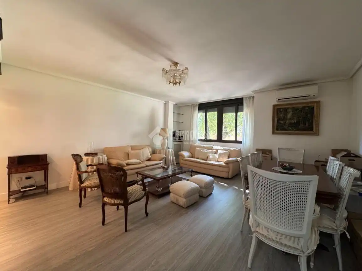 Sala d'estar de Pis en venda en Chamartín