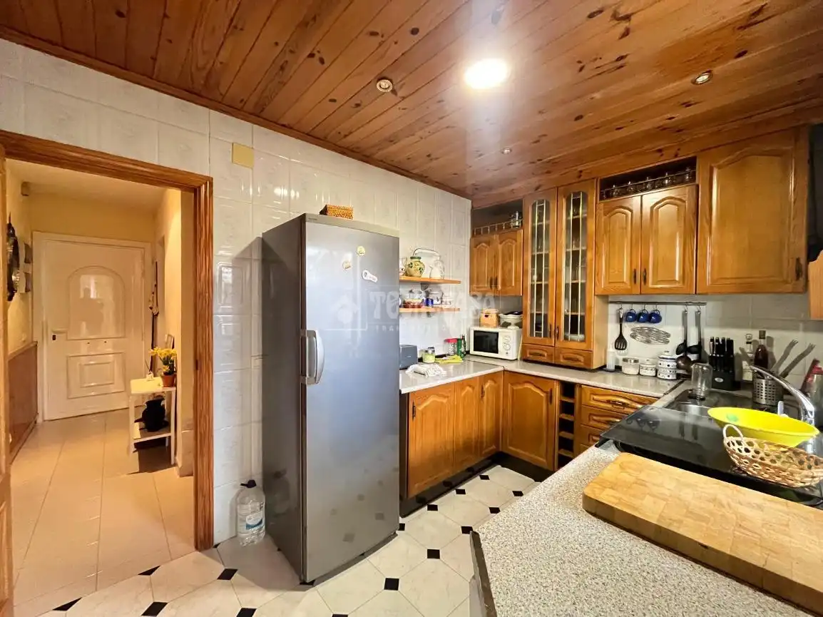 Cocina de Casa adosada en venta en Las Herencias con Calefacción, Piscina y Amueblado