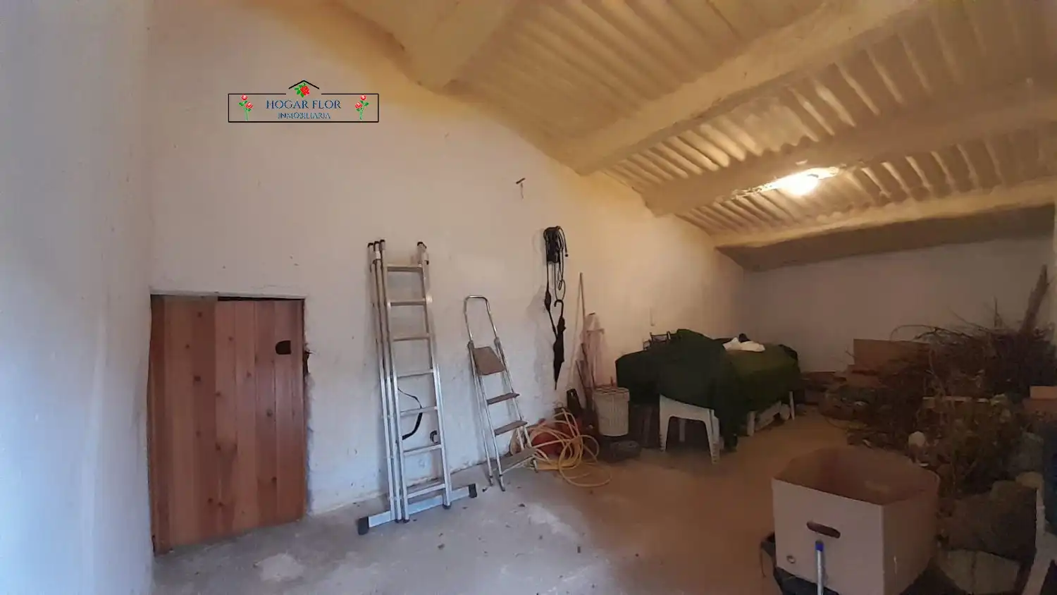 Houses for sale in La Sagrada   with Storage room
