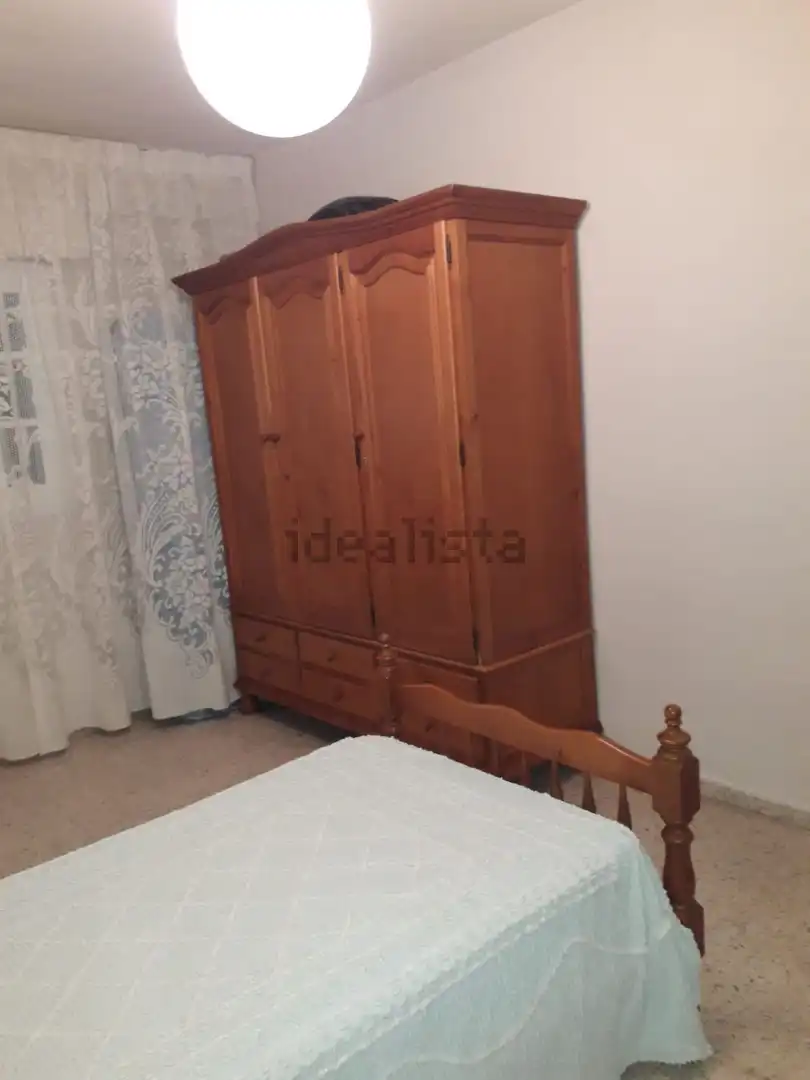 Bedroom of Flat for rent in Granada  with Furnished and Washing machine