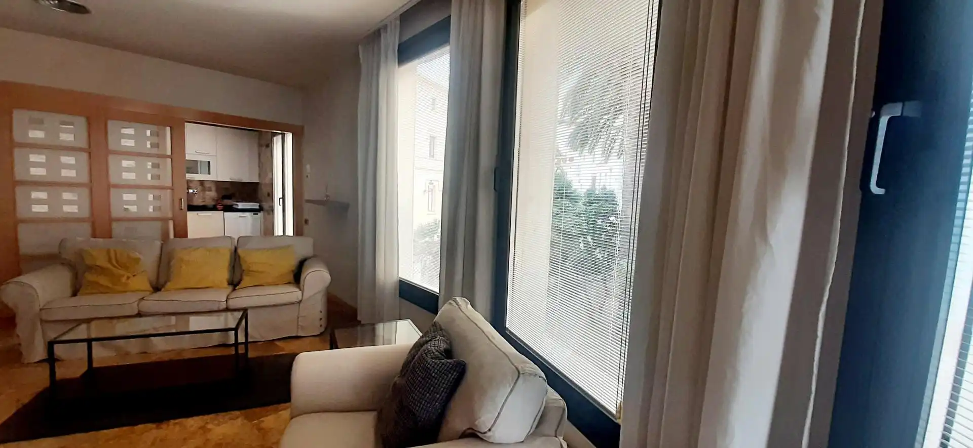 Living room of Flat for rent in Sitges  with Air Conditioner, Heating and Furnished