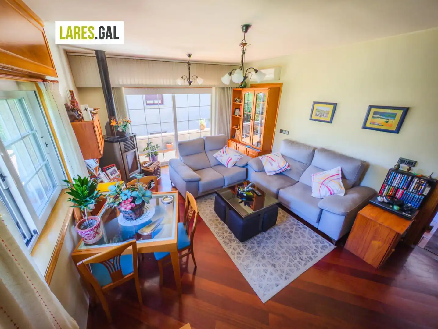 Sala d'estar de Casa o xalet en venda en Darbo
