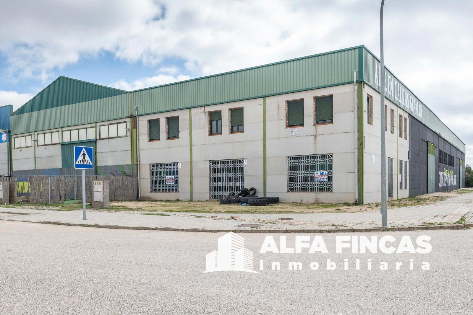 Exterior view of Industrial buildings for sale in San Clemente