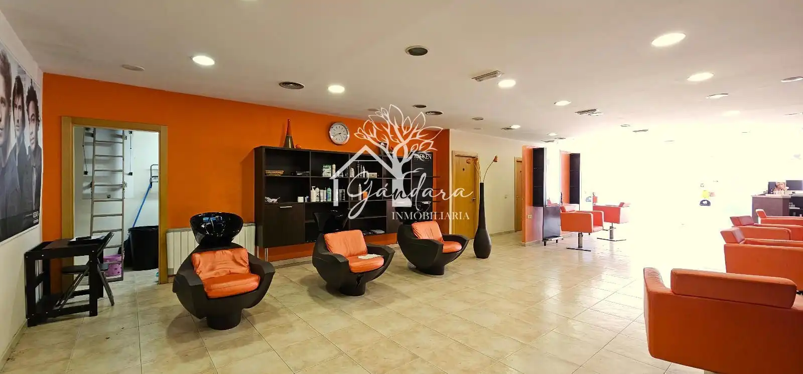 Local comercial en venda a O Feal - Xubia
