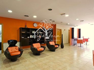 Local comercial en venda a O Feal - Xubia
