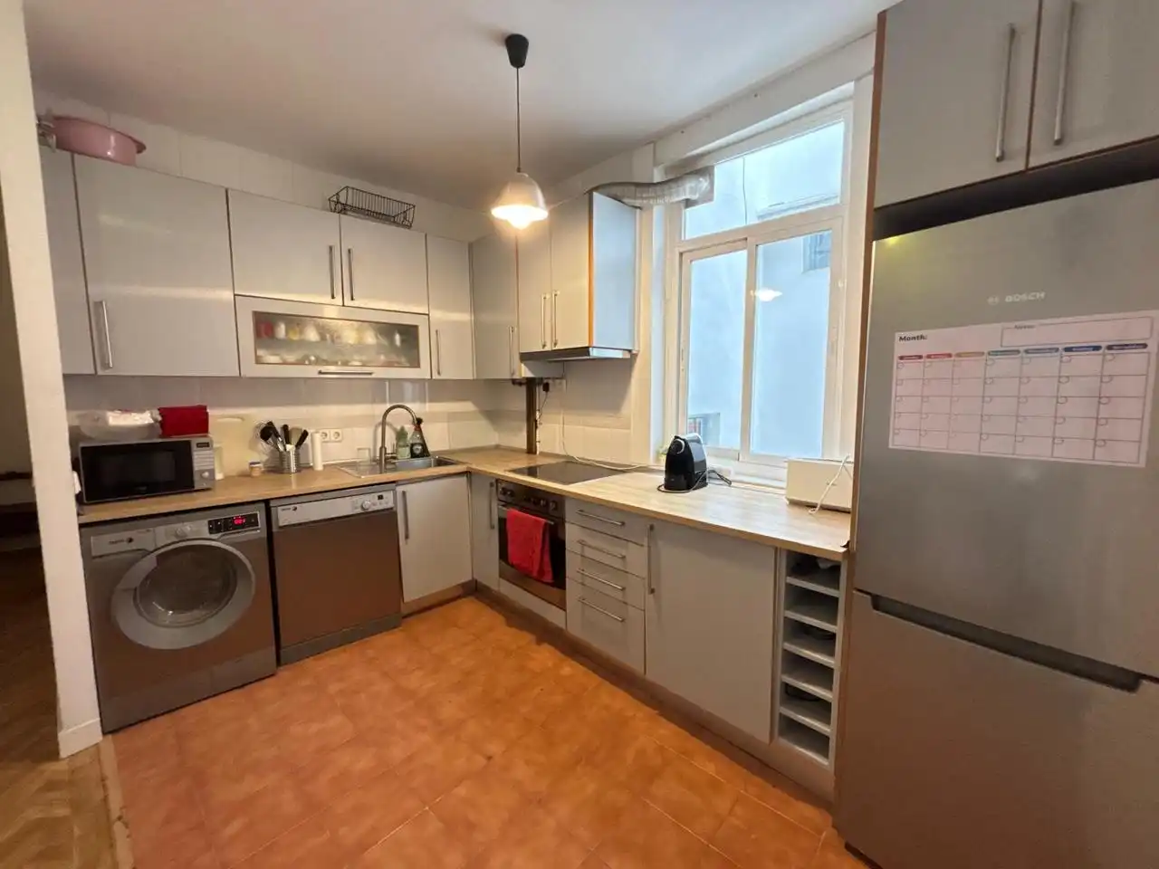 Cocina de Piso de alquiler en Madrid con Aire acondicionado, Terraza y Amueblado