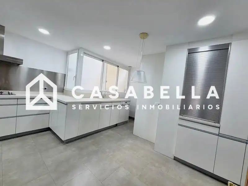Cocina de Piso de alquiler en Valencia con Aire acondicionado, Calefacción y Trastero