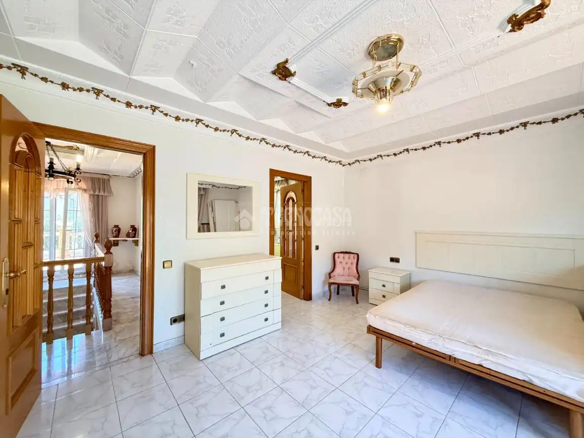 Habitación de Casa o chalet en venta en Canyelles con Terraza y Piscina