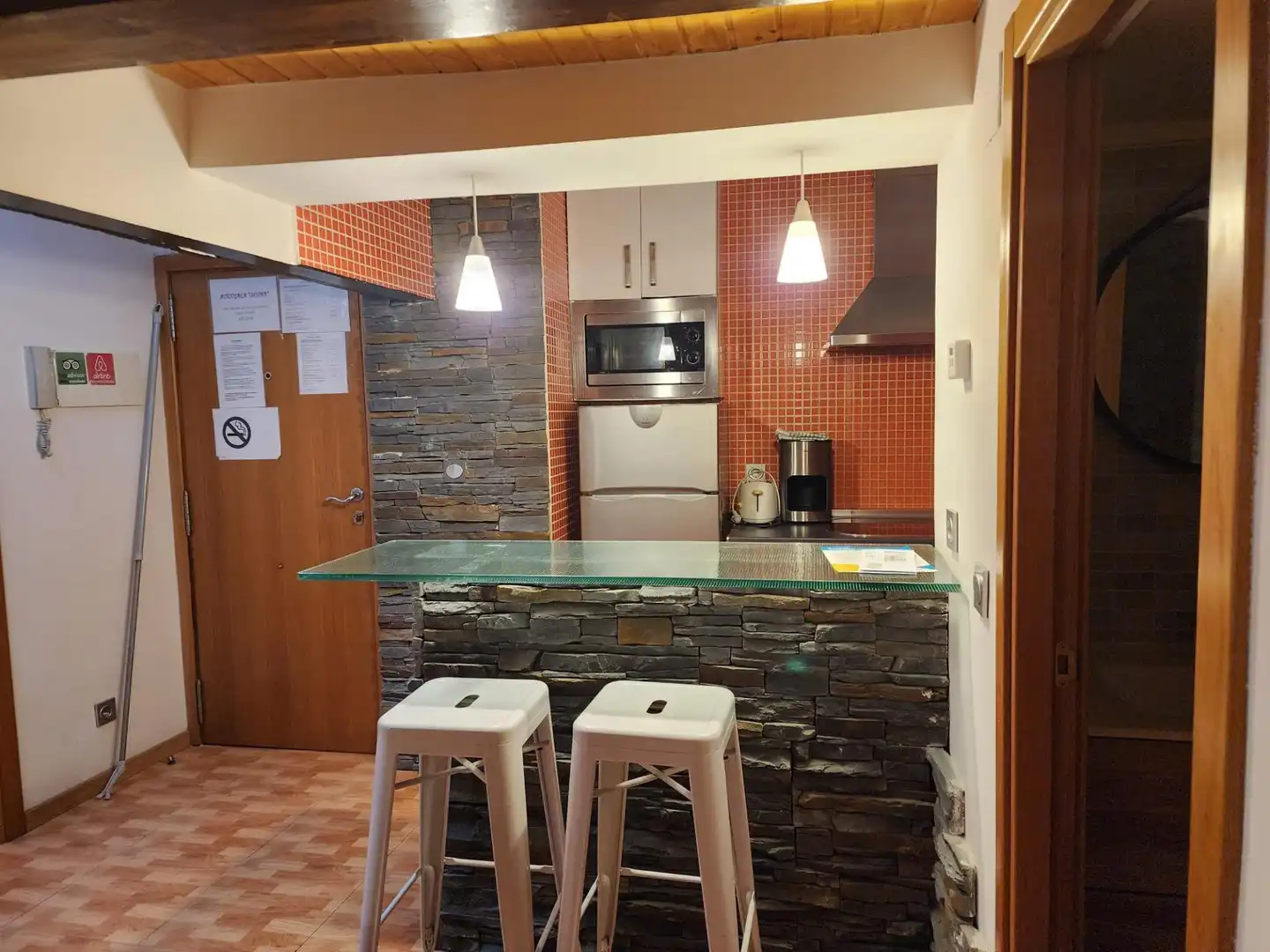 Cuina de Àtic en venda en Jaca amb Calefacció, Parquet i Traster