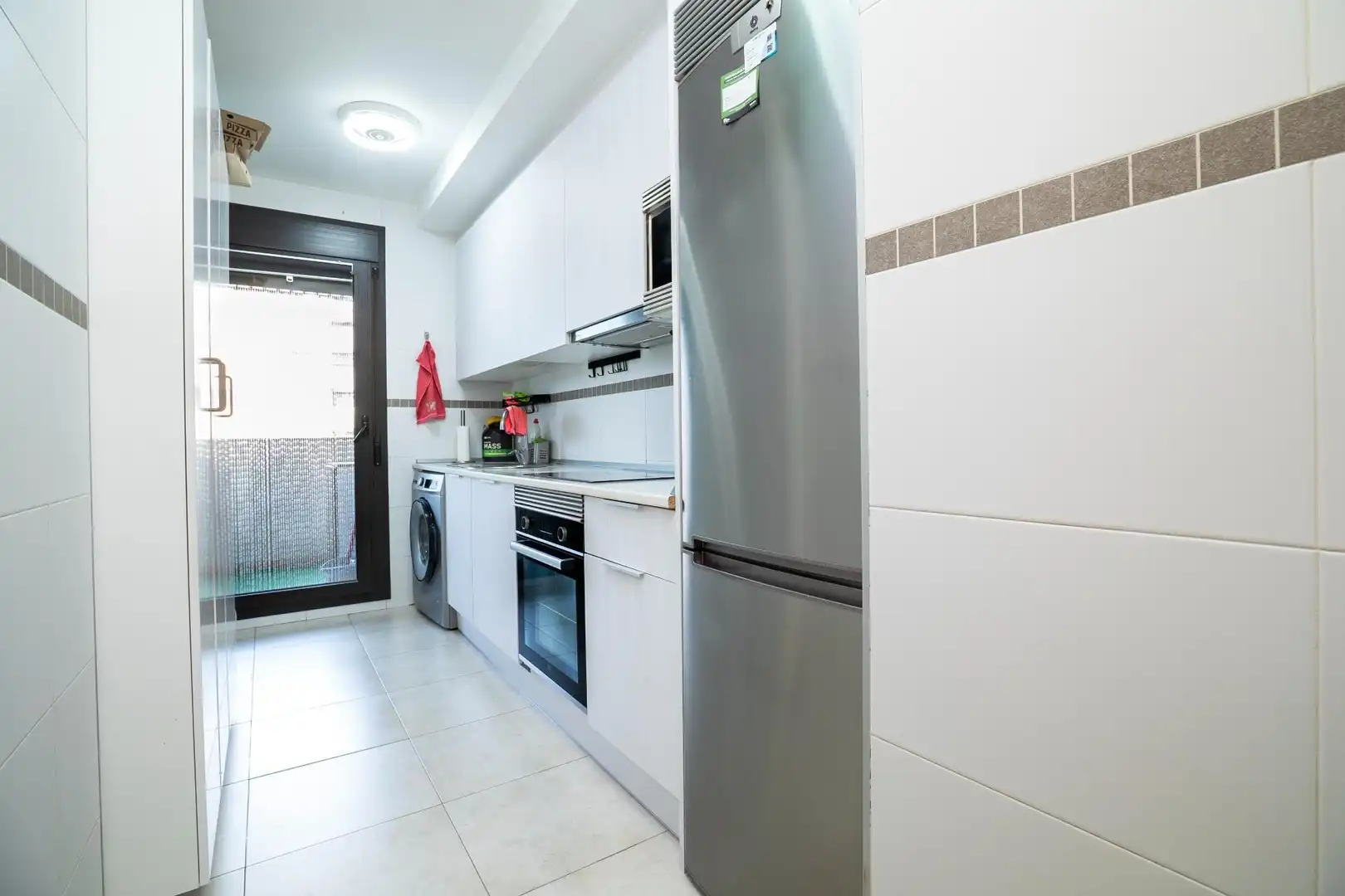 Küche von Wohnung zum Verkauf in Huesca mit Klimaanlage, Heizung und Privatgarten
