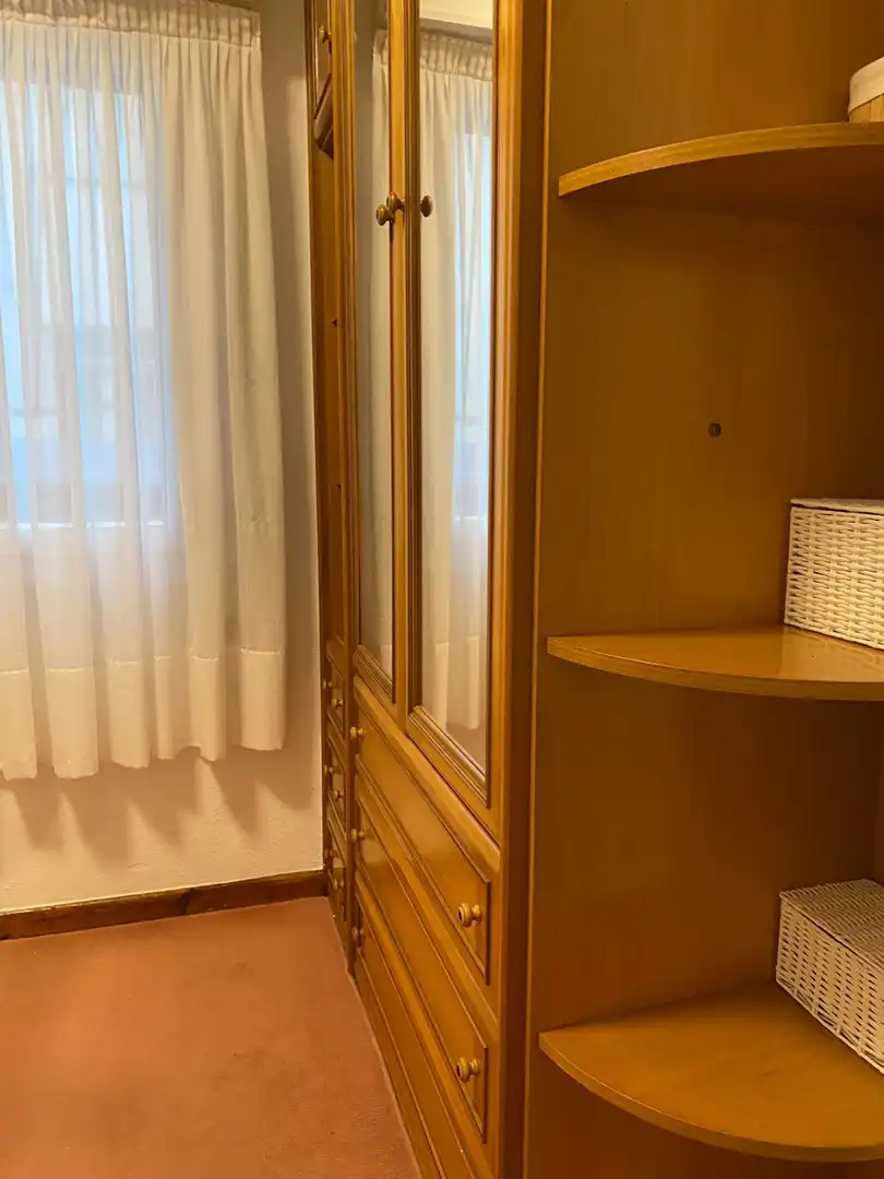 Habitación de Piso de alquiler en Santander con Calefacción y Amueblado