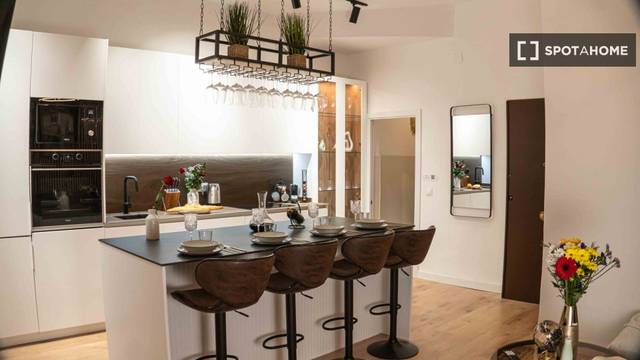 Piso en Alquiler en Universidad - Malasaña