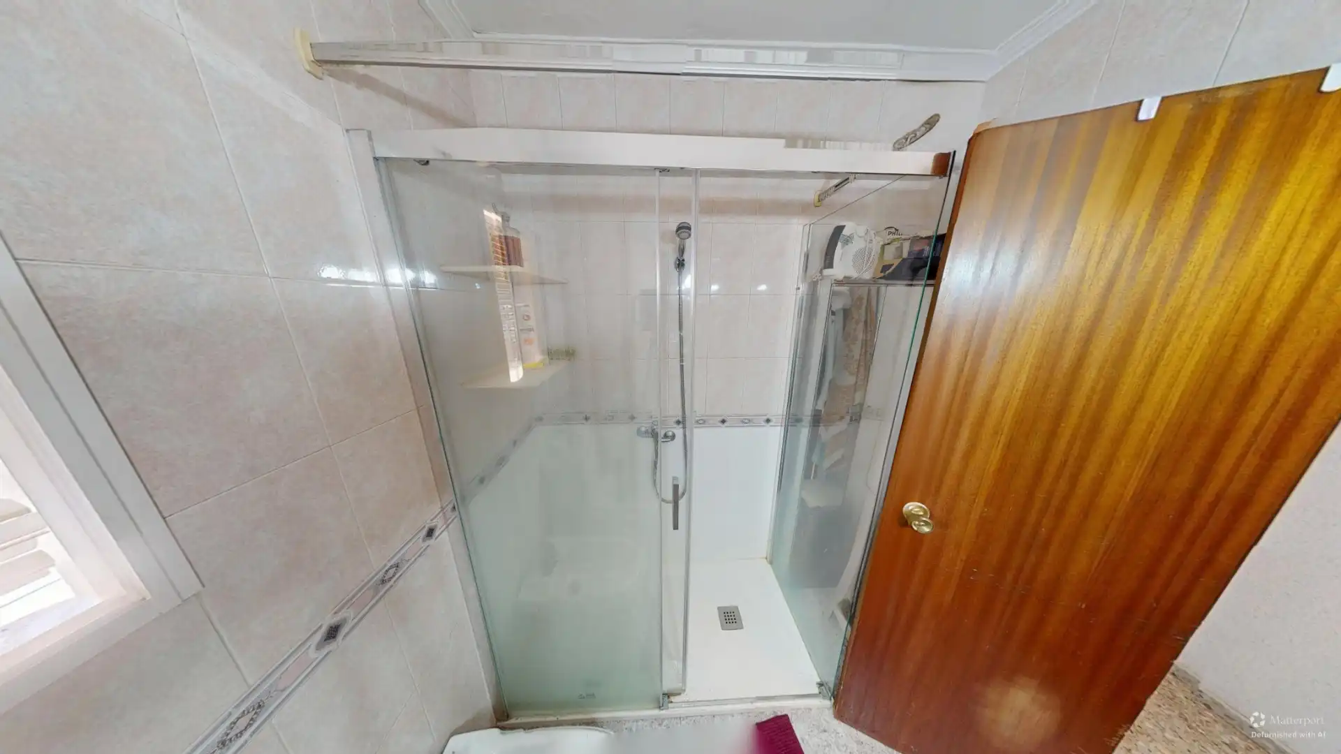 Badezimmer von Wohnung zum Verkauf in Alicante / Alacant mit Möbliert und Balkon