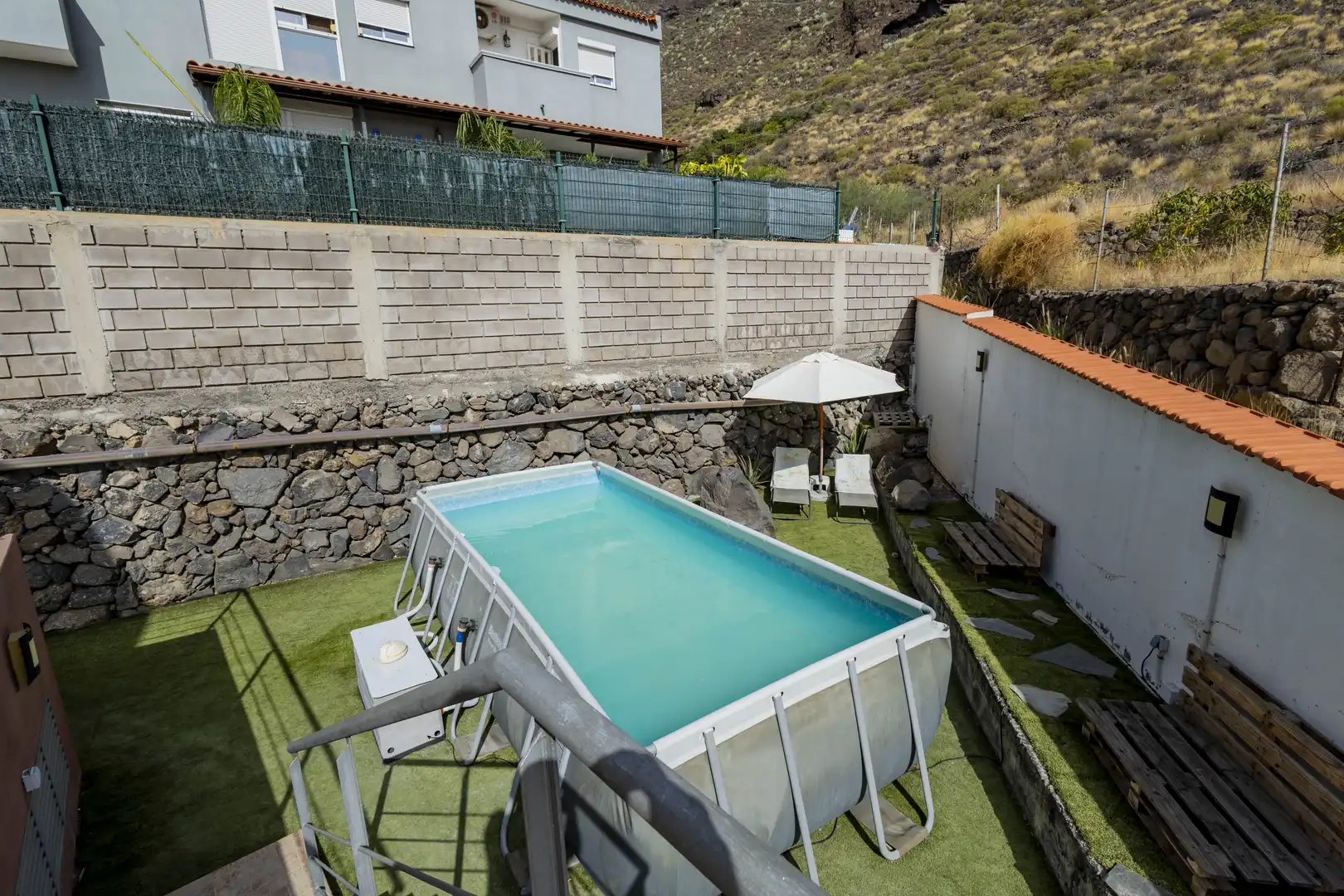 Schwimmbecken von Haus oder Chalet zur Miete in Araya