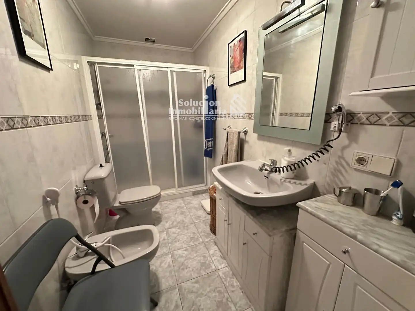 Bathroom of Flat for rent in Salamanca  with Heating, Terrace and Furnished