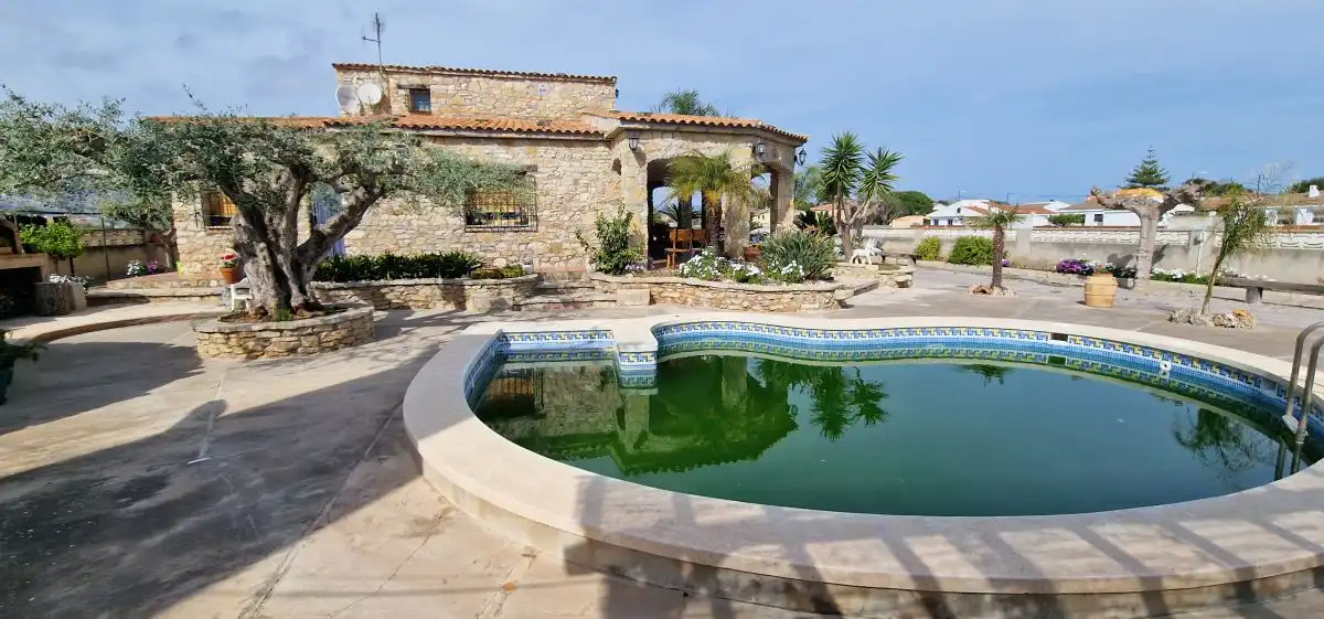 Piscina de Casa o xalet en venda en Castellón de la Plana / Castelló de la Plana amb Terrassa, Traster i Piscina