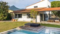 Vista exterior de Casa o xalet en venda en Cabrera de Mar amb Aire condicionat, Jardí privat i Traster