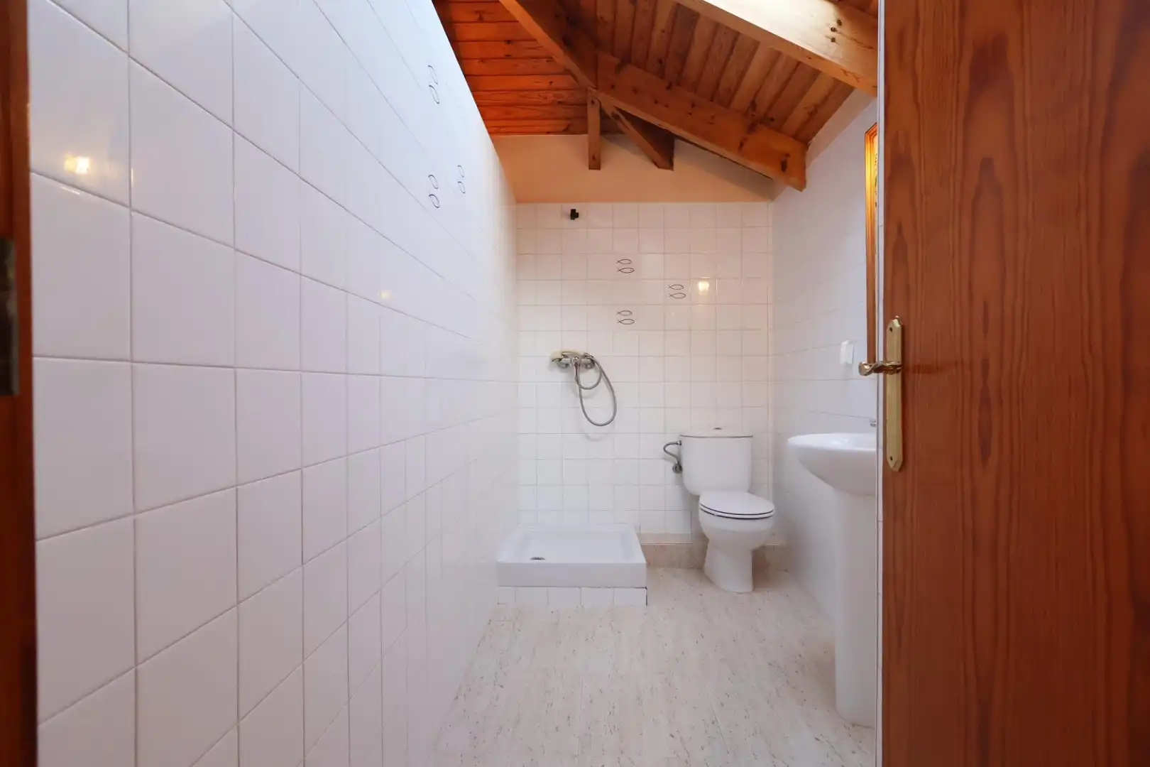 Bany de Casa o xalet en venda en Cubelles amb Aire condicionat, Jardí privat i Terrassa