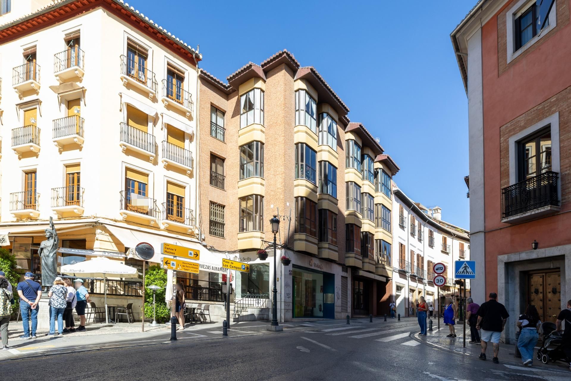 Vista exterior de Estudi en venda en  Granada Capital amb Calefacció, Parquet i Terrassa