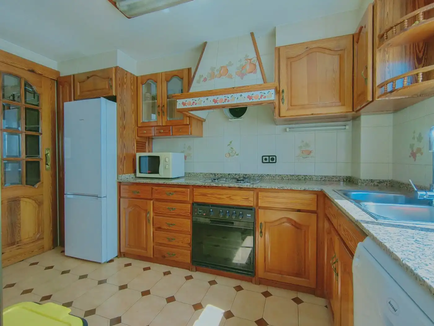 Cuina de Dúplex de lloguer en Benetússer amb Aire condicionat, Calefacció i Parquet