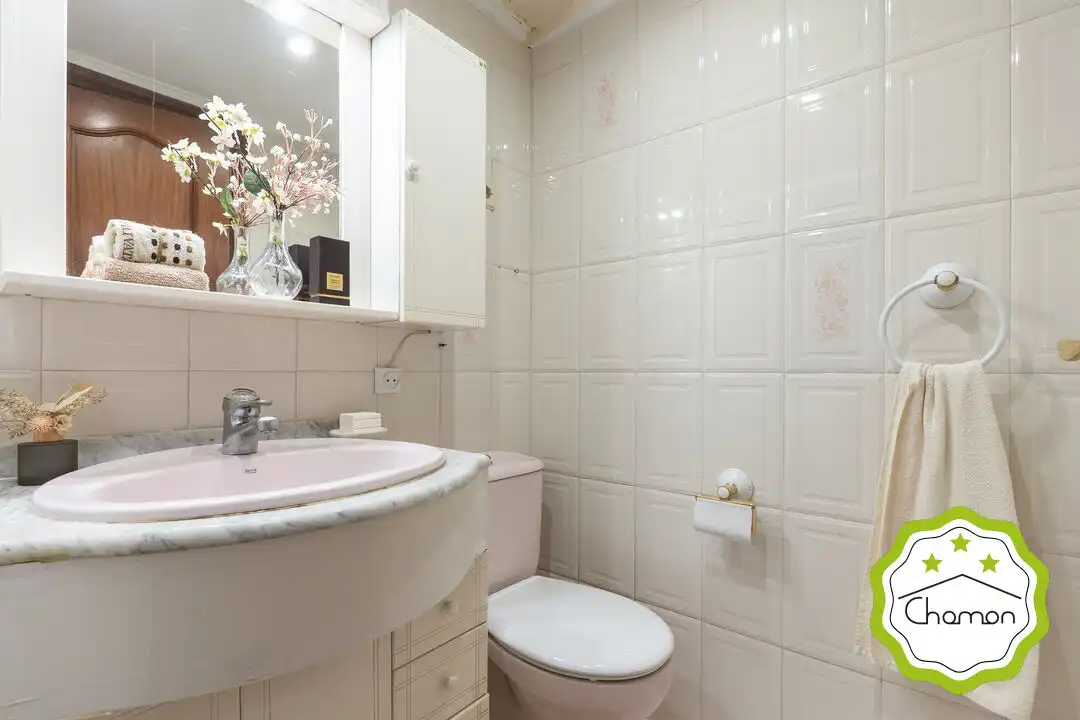 Bathroom of Flat for sale in Derio  with Terrace