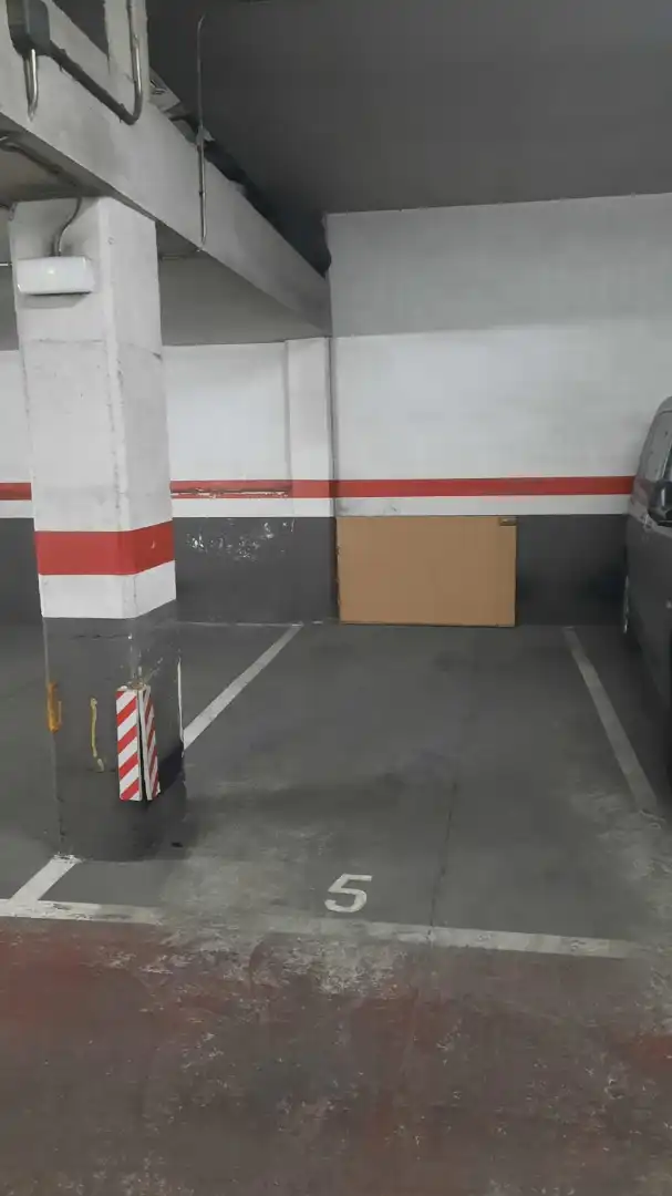 Einzelparkplatz zum Verkauf in Carrer Pintor Casas