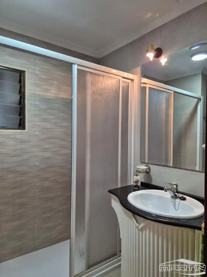 Bathroom of Flat for rent in Lucena  with Air Conditioner, Terrace and Storage room
