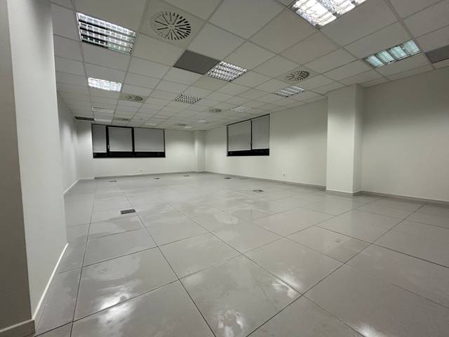 Oficina en Alquiler en Polígono Parque Empresarial la Muga, 3A en Orkoien