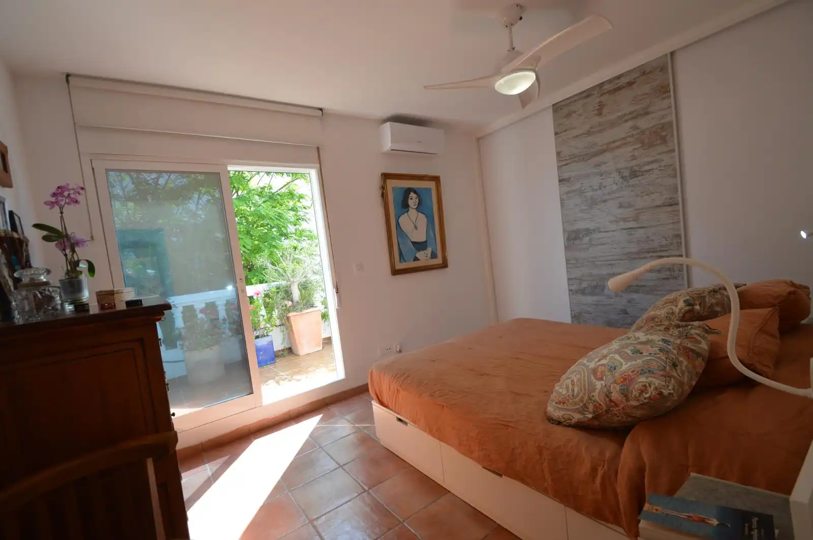 Schlafzimmer von Haus oder Chalet zum Verkauf in Vinaròs mit Klimaanlage, Heizung und Privatgarten